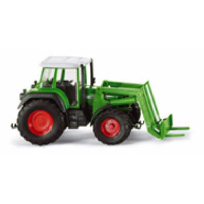 Wiking Fendt Favorit Vario 711 mit Frontgabel 377 39 Bild 1 / 1